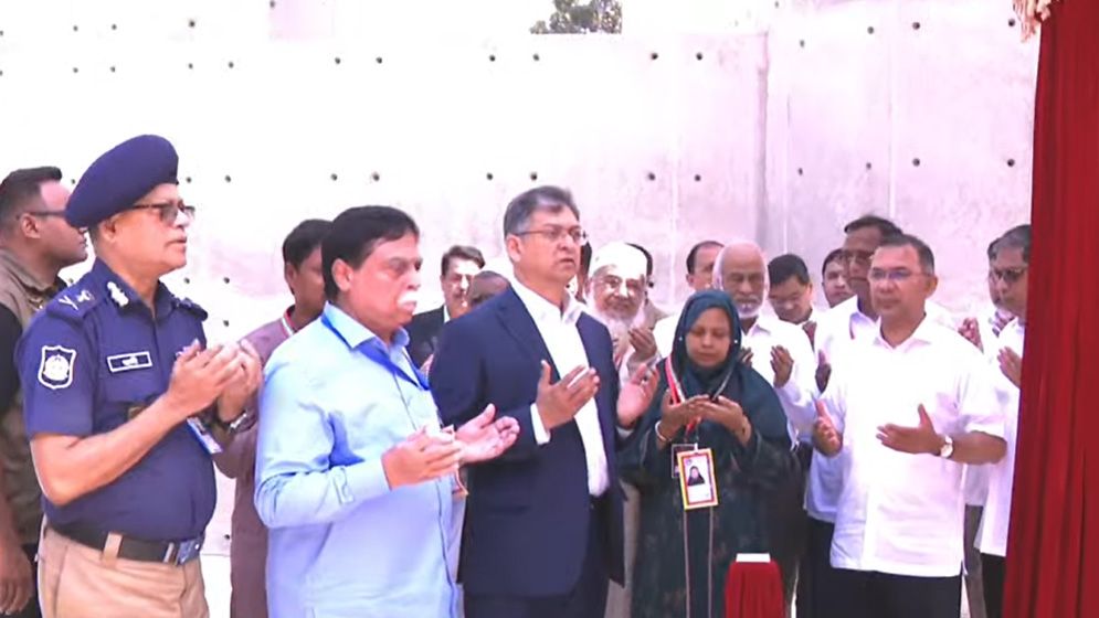 জুলাই স্মৃতিস্তম্ভের পাশাপাশি আধুনিক ওসমানী উদ্যান উদ্বোধন প্রধানমন্ত্রীর