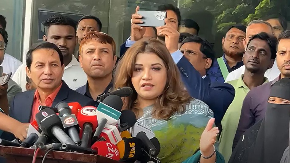 সৌদিতে নিহত শাহেদের মরদেহ গ্রহণ করলেন শামা ওবায়েদ