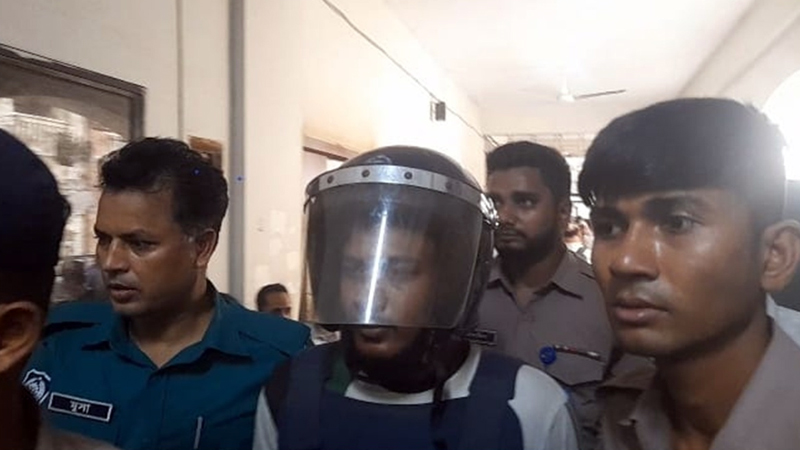 ‘শুধু একটা স্নাইপারের অভাব ছিল’ মন্তব্য, সেই যুবক ৭ দিনের রিমান্ডে